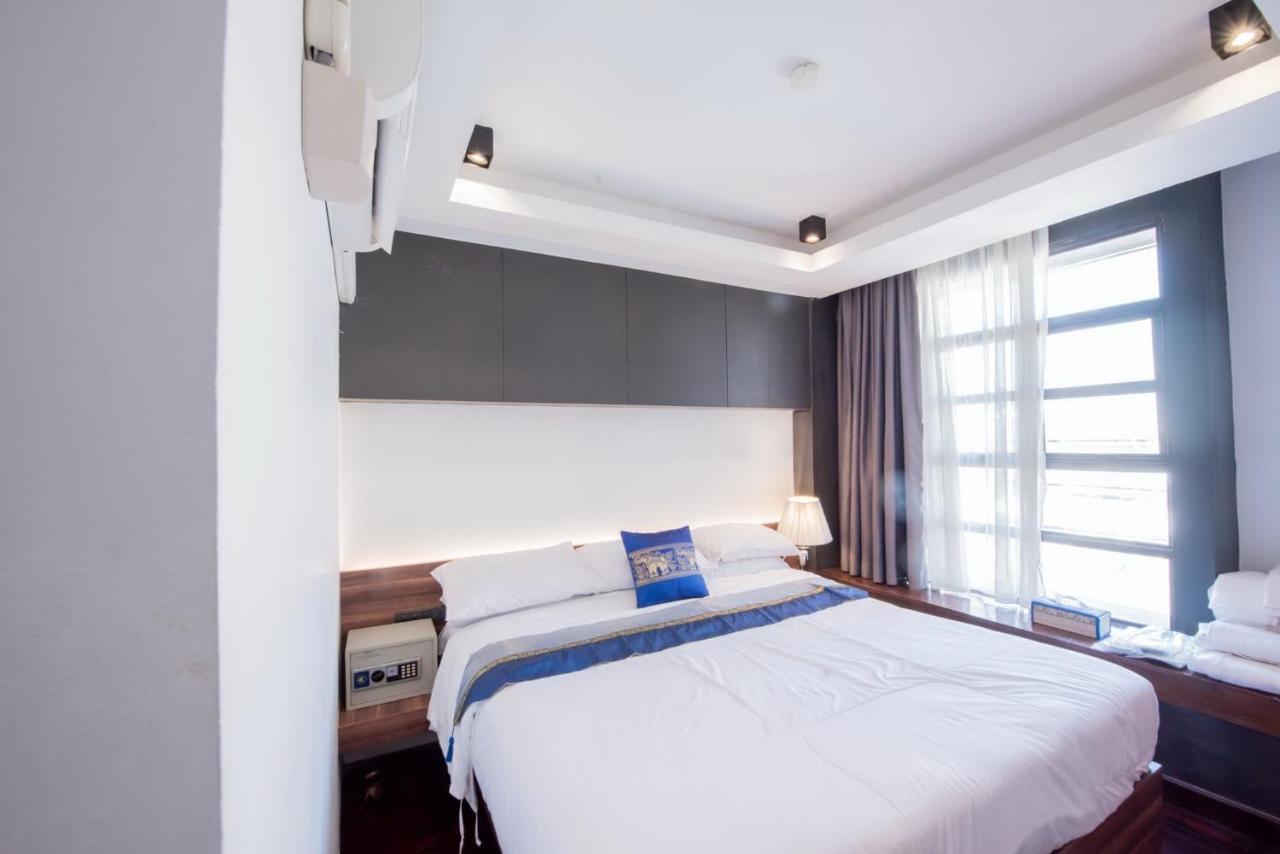 Elixir Hostel Bangkok Esterno foto