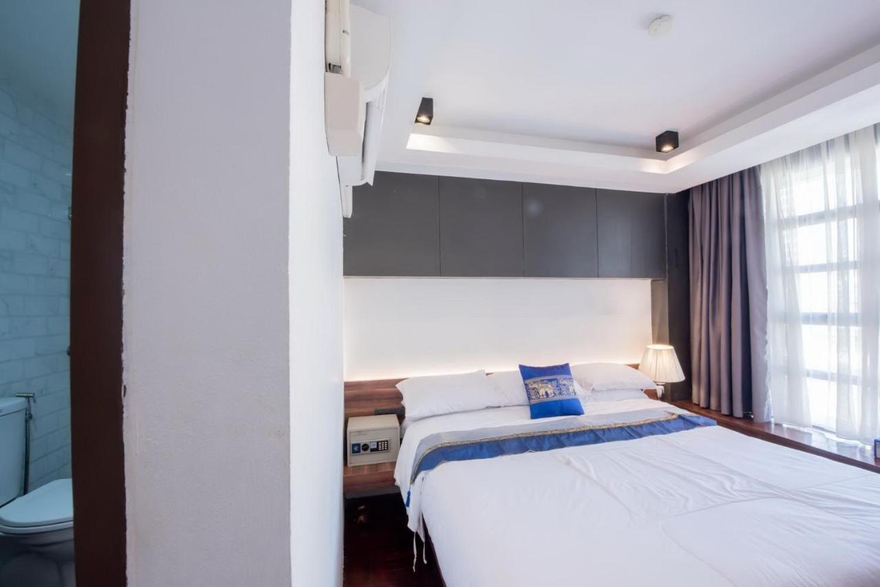 Elixir Hostel Bangkok Esterno foto